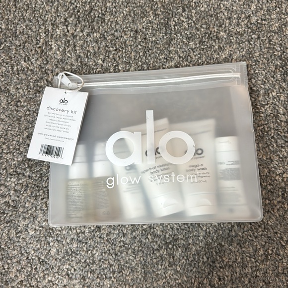 ALO Glow System Skincare Set NWT - Picture 1 of 3